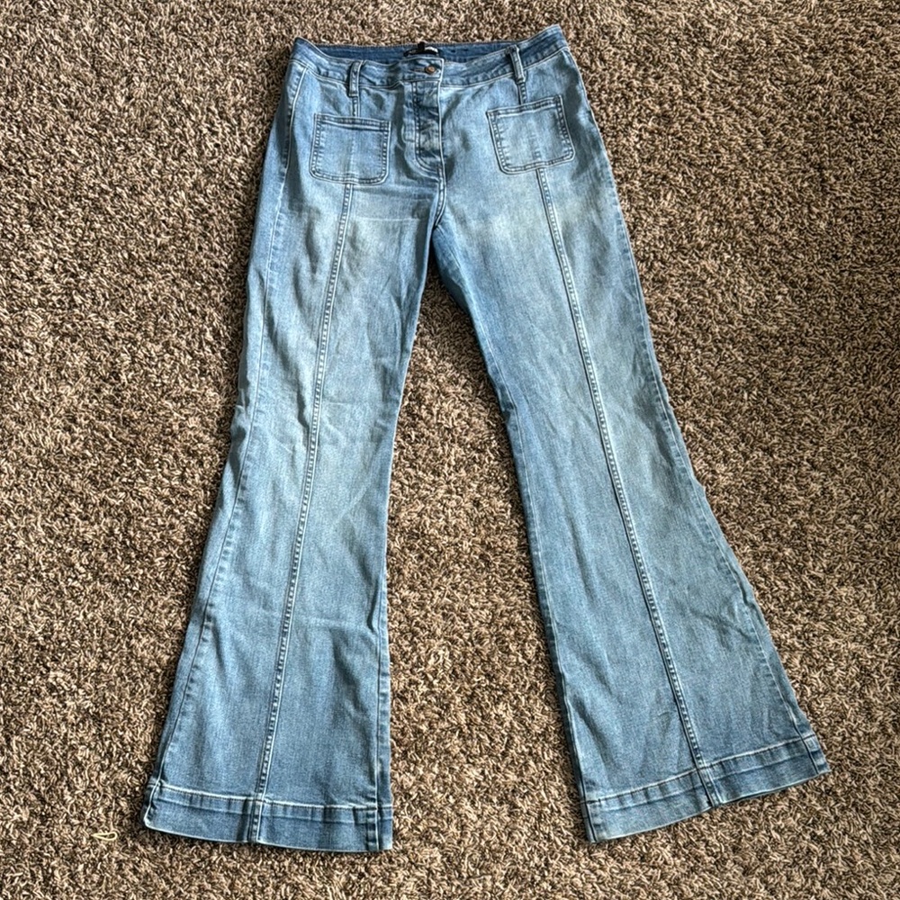 Fashion Nova Women's Blue Flared Jeans